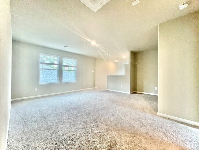 Building Photo - 17526 Rosette Grass Dr