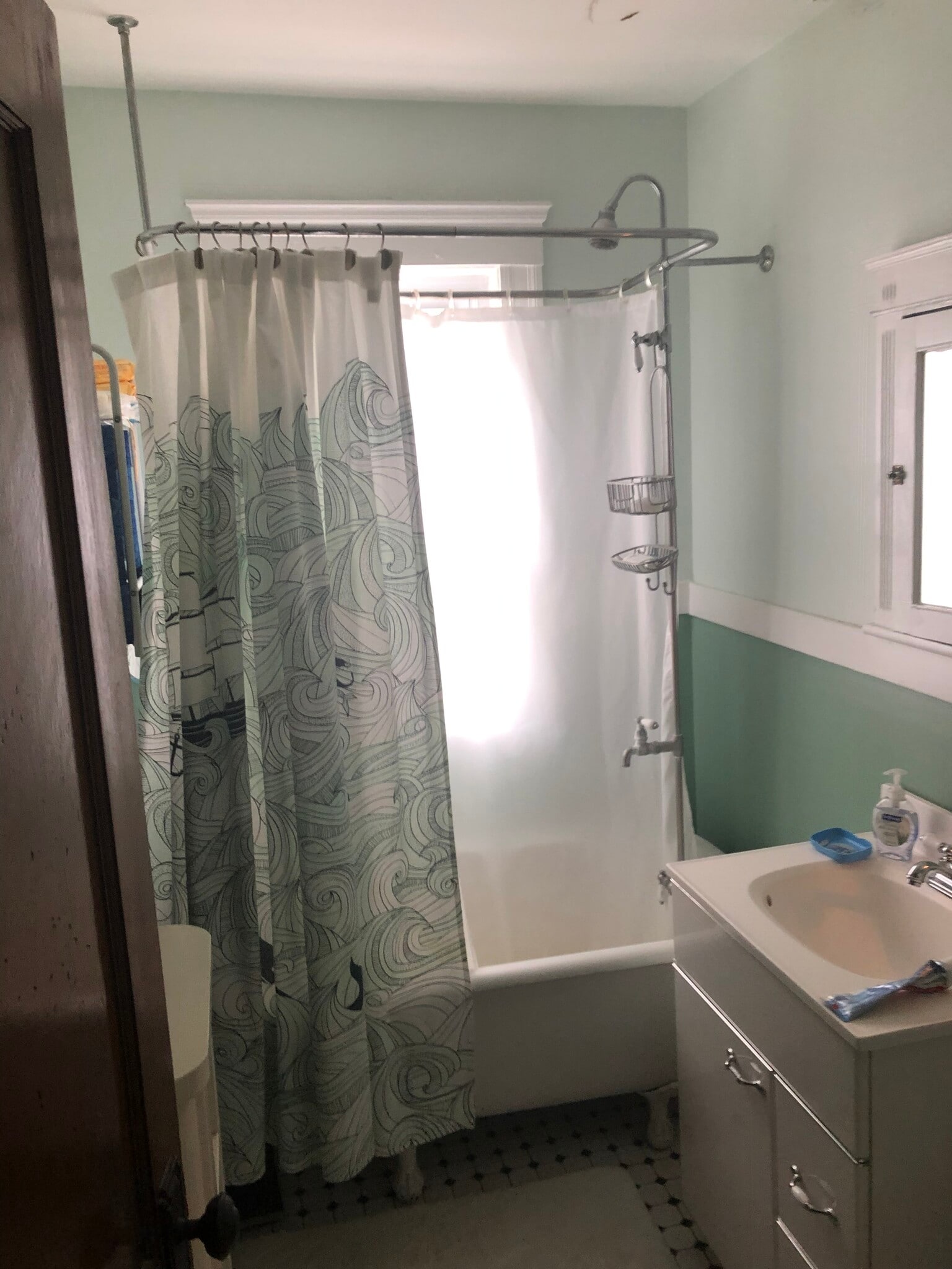 Bathroom - 75 Bradford Rd