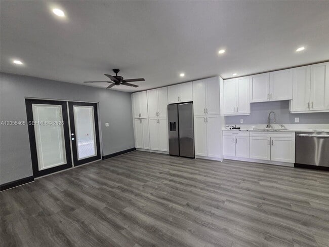Building Photo - 8227 NW 39th St