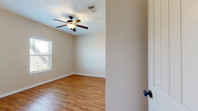 Building Photo - 2900 Horseback Ct