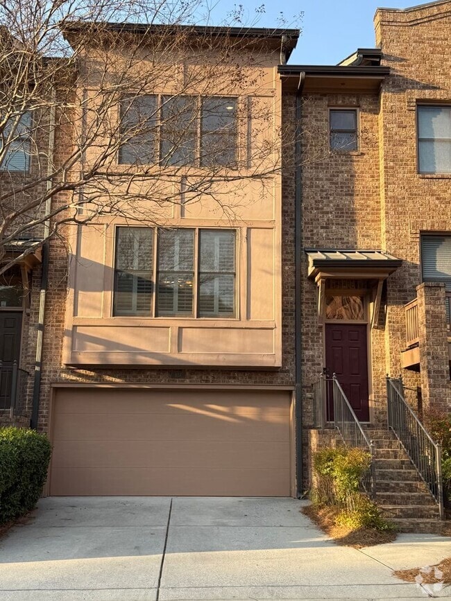 Building Photo - 3 bedroom 3 1/2 bath Townhome For Rent In ...