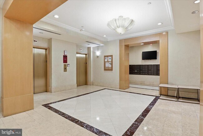 Building Photo - 631 D St NW