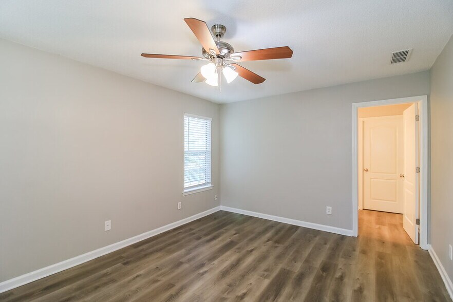 Building Photo - 104 Nanci Ct