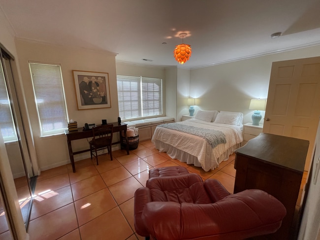 Building Photo - Beautiful Mediterranean 2-Bedroom House in...