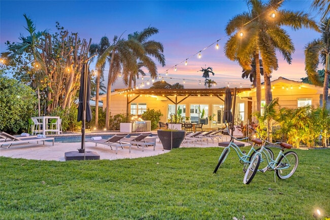 Building Photo - 1700 Marietta Dr