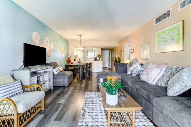 Building Photo - 2400 S Ocean Dr