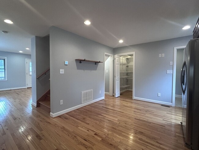 Building Photo - Modern Boone Home | Double Primary Suites | Walk to New Market, Watauga High & the AppalCART