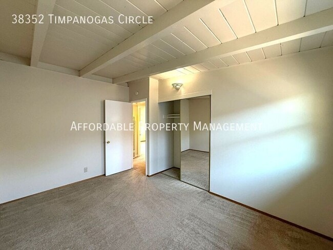 Building Photo - 38352 Timpanogas Cir