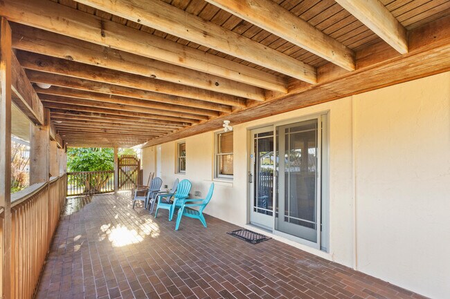 Building Photo - 1059 Carambola Cir