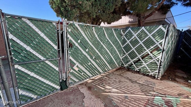 Building Photo - 7509 Wilcox Dr