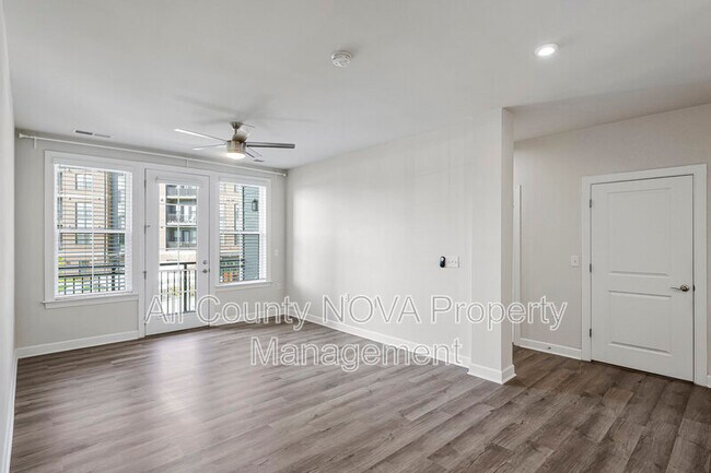 Building Photo - 3927 Fair Ridge Dr