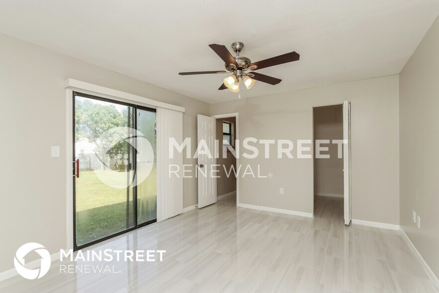 Building Photo - 647 Pampas St NW