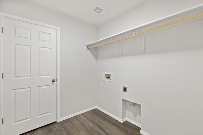 Building Photo - 12383 Genevieve St