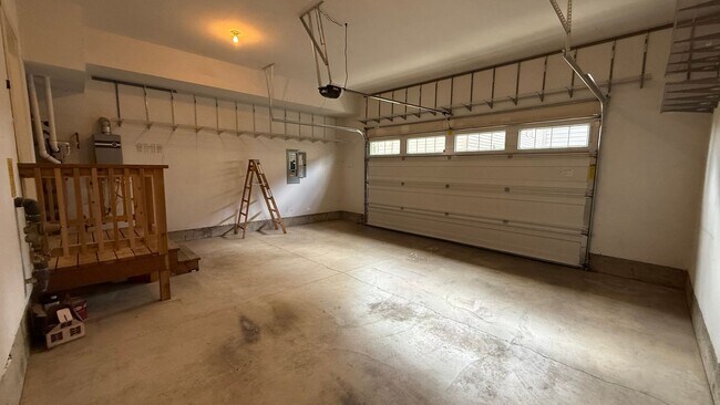 Building Photo - 10452 SW Denmark St