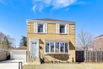 Building Photo - 4138 N Olcott Ave