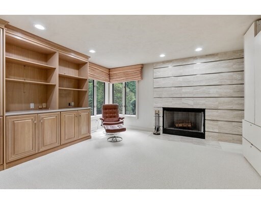 Building Photo - 29 Glen Oak Dr