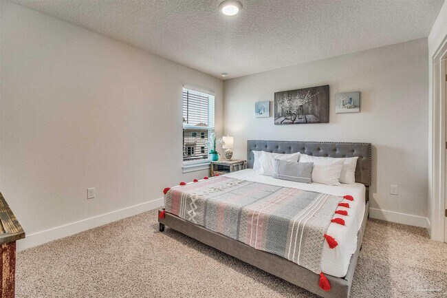 Building Photo - 14358 Gardenglen Dr
