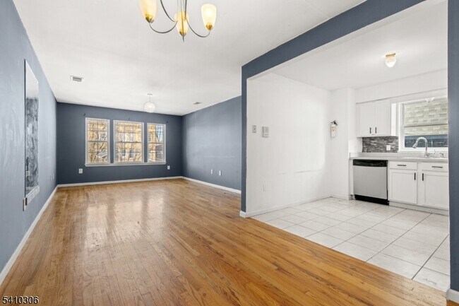 Building Photo - 457 Irvine Turner Blvd