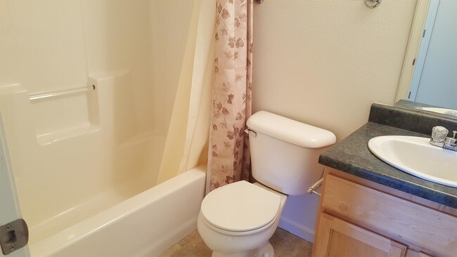 Building Photo - 400 Par Ave