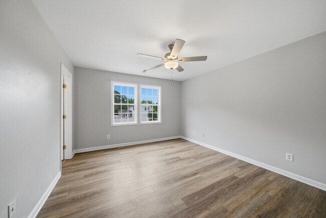 Building Photo - 201 Tonylee Ct