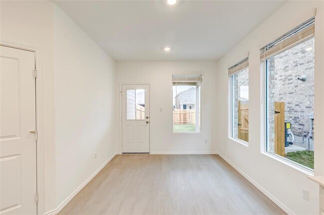 Building Photo - 18010 Cedar Waxwing Wy