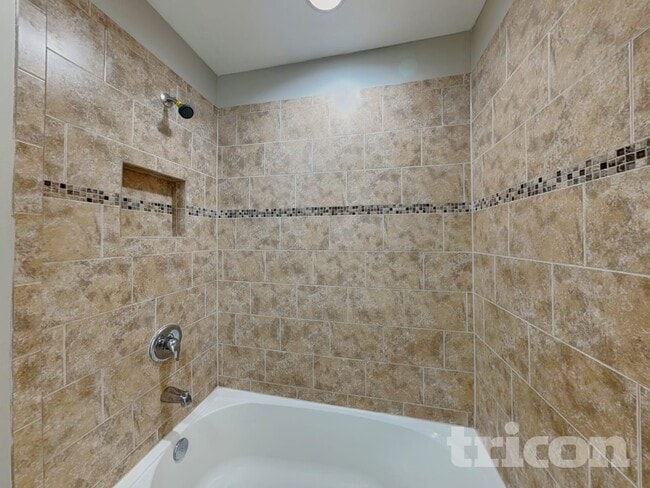 Building Photo - 5363 Suncatcher Dr