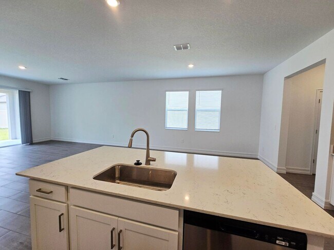 Building Photo - Annual Rental in Stonegate Preserve – Brand-New 3 Bedroom, 2.5 Bath Home with Loft, Main-Level Pr...