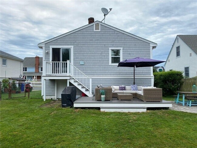 Building Photo - 85 Eustis St