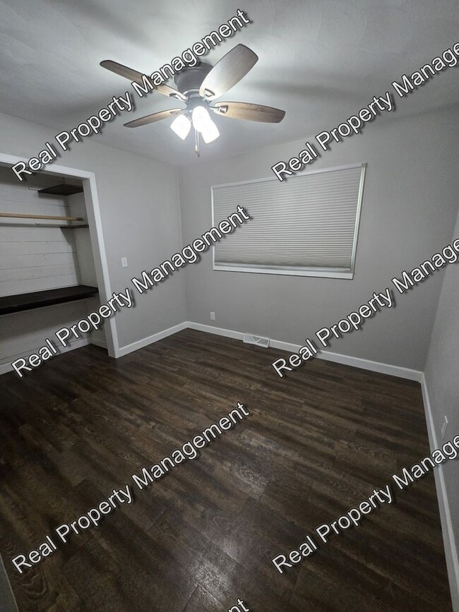 Building Photo - Updated Three Bedroom SFH