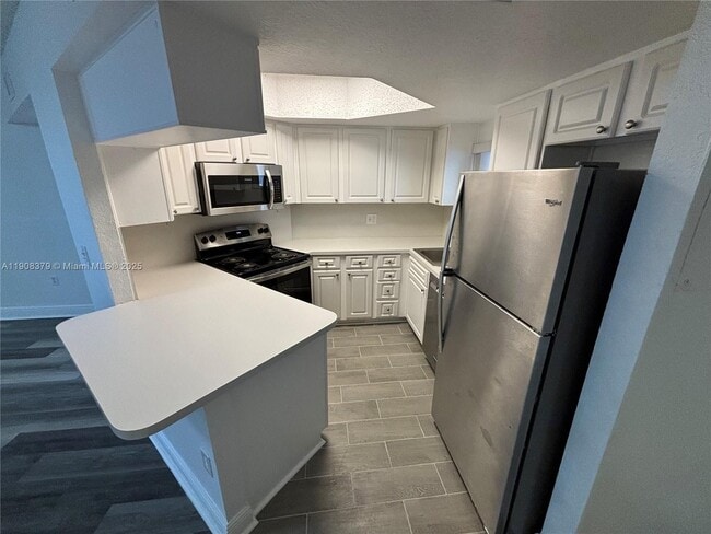 Building Photo - 8245 Lake Dr