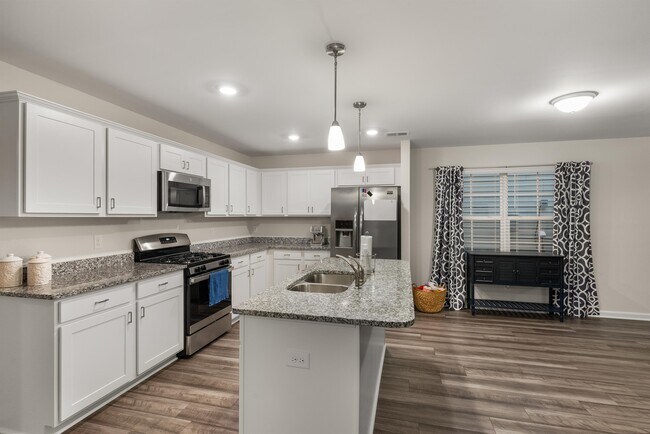 Building Photo - 305 Ollivander Ln