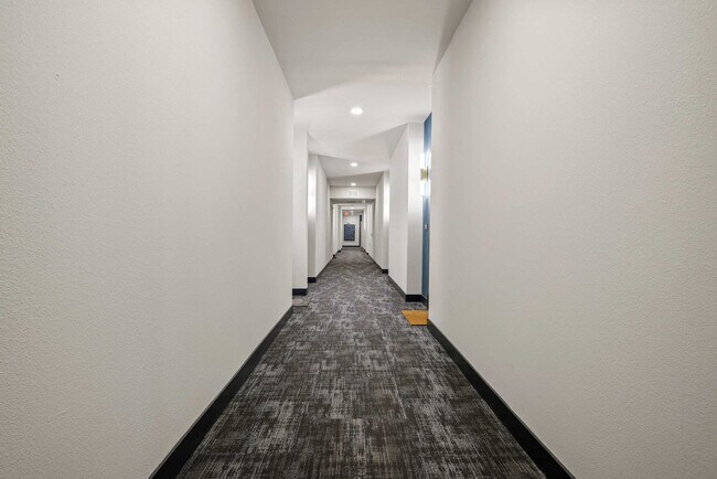 Building Photo - 13701 Montfort Dr