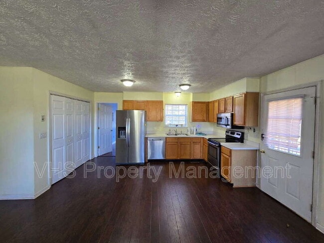 Building Photo - 10989 Muddy Run Ln