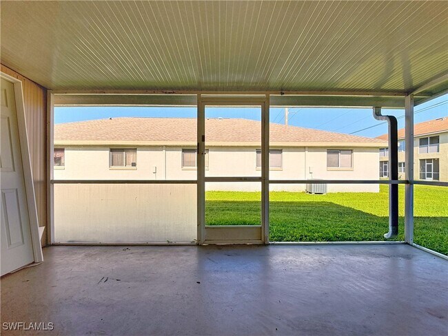 Building Photo - 1107 Cape Coral Pkwy W