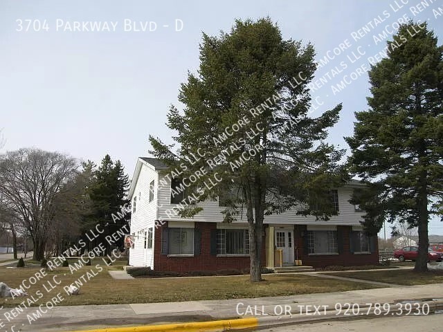 Building Photo - 3704 Parkway Blvd