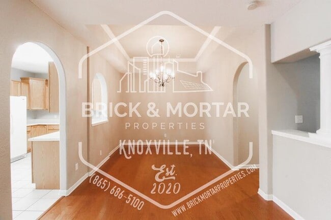 Building Photo - 6810 Springhouse Way