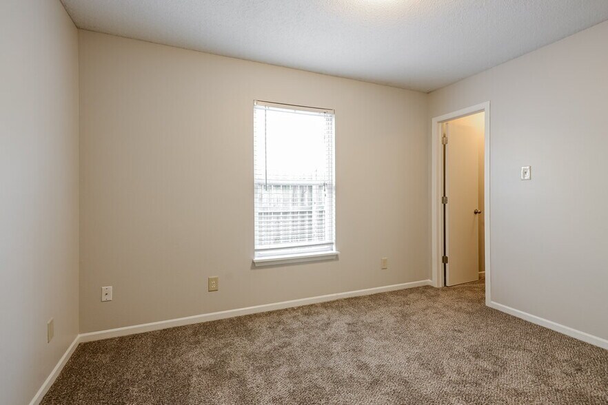 Building Photo - 1745 Brassica Way