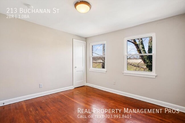 Building Photo - 213 Buchanan St