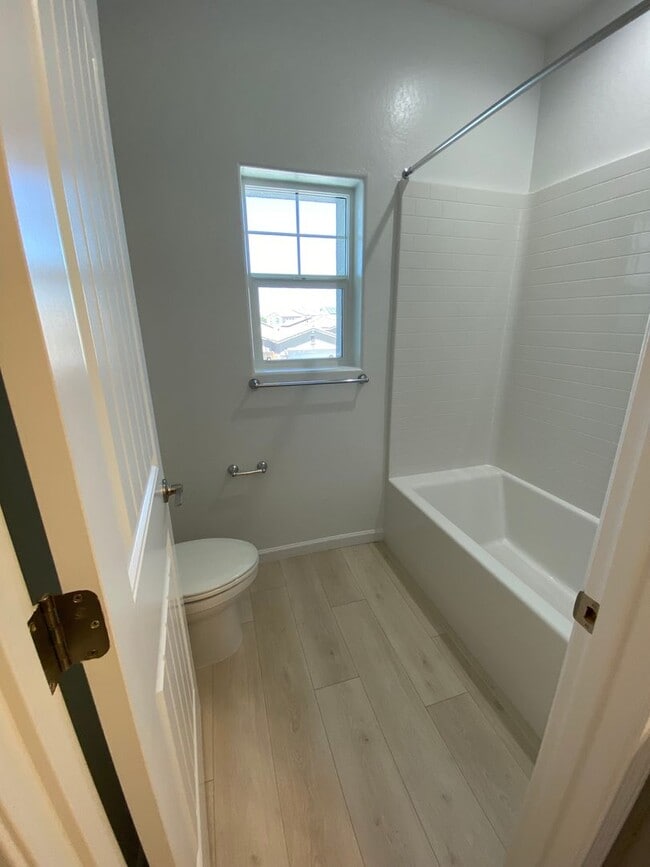Building Photo - Spacious 4-Bedroom New Build in Prime Nort...