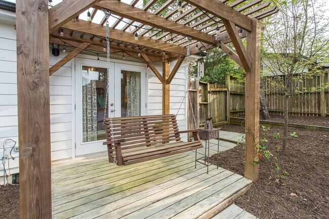 Building Photo - 741 Currituck Dr