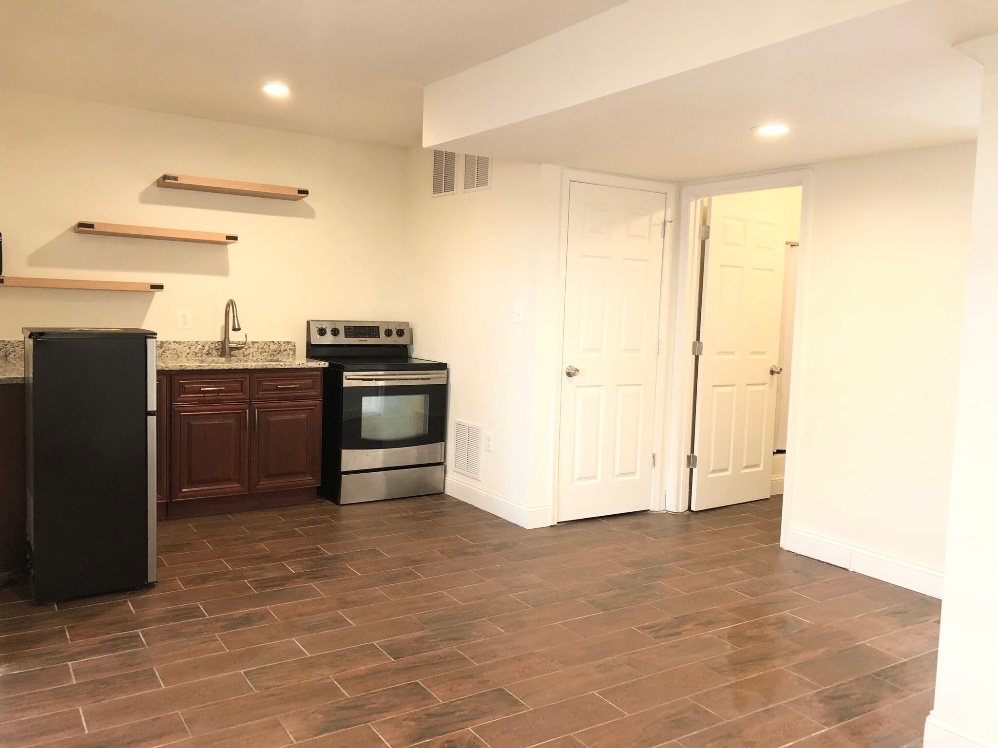 Building Photo - 14711 Beaumeadow Dr