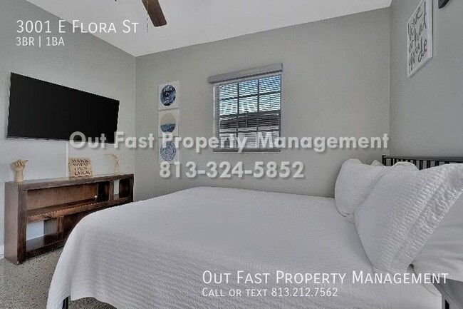 Building Photo - 3001 E Flora St