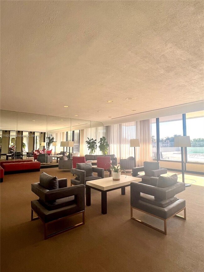 Building Photo - 5838 Collins Ave