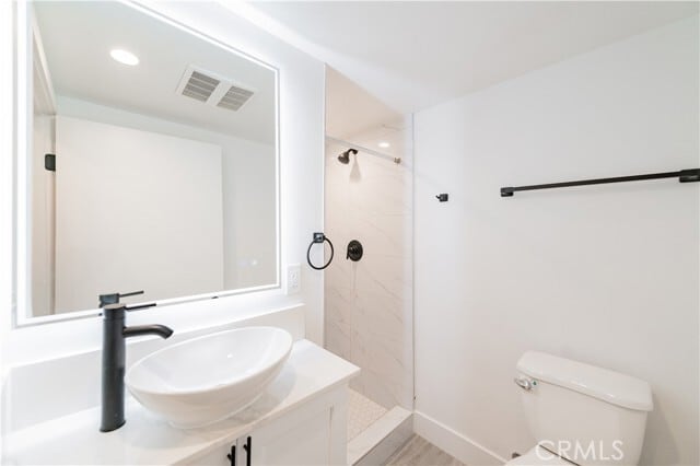 Building Photo - 1596 W 36th St