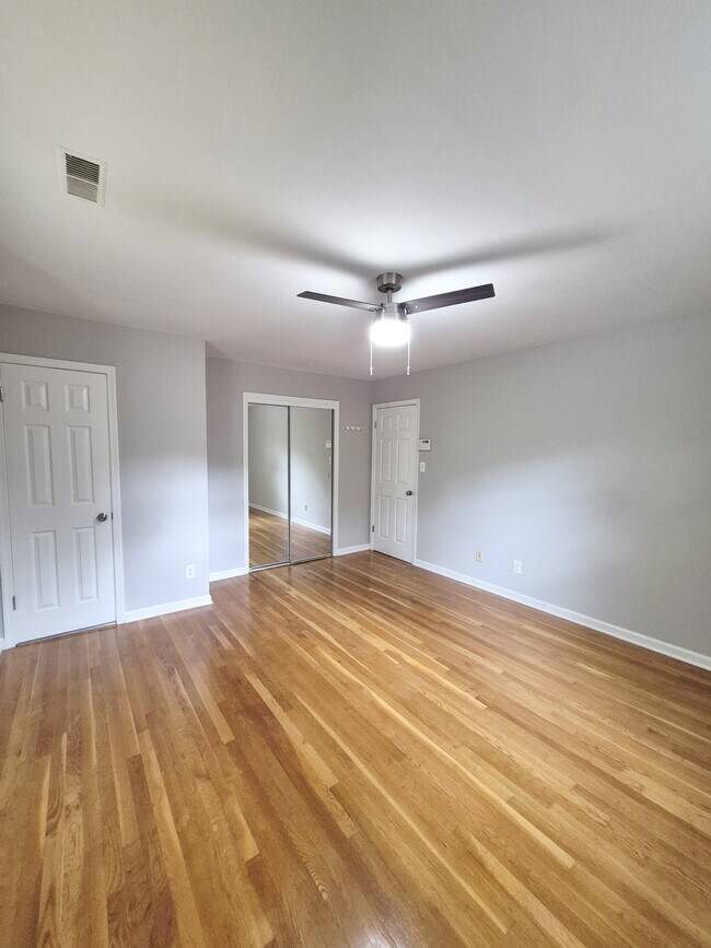 Building Photo - 97 Waterview Dr