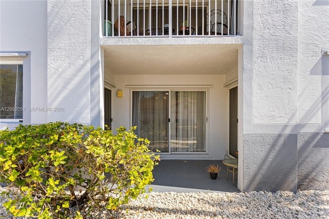 Building Photo - 2640 S University Dr