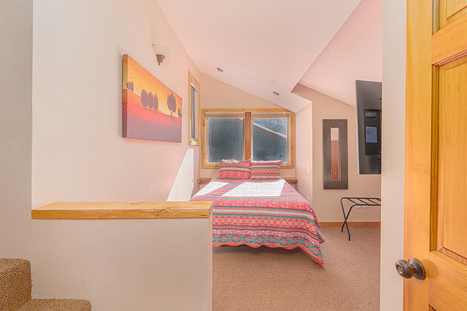 Building Photo - 747 W Pacific Ave