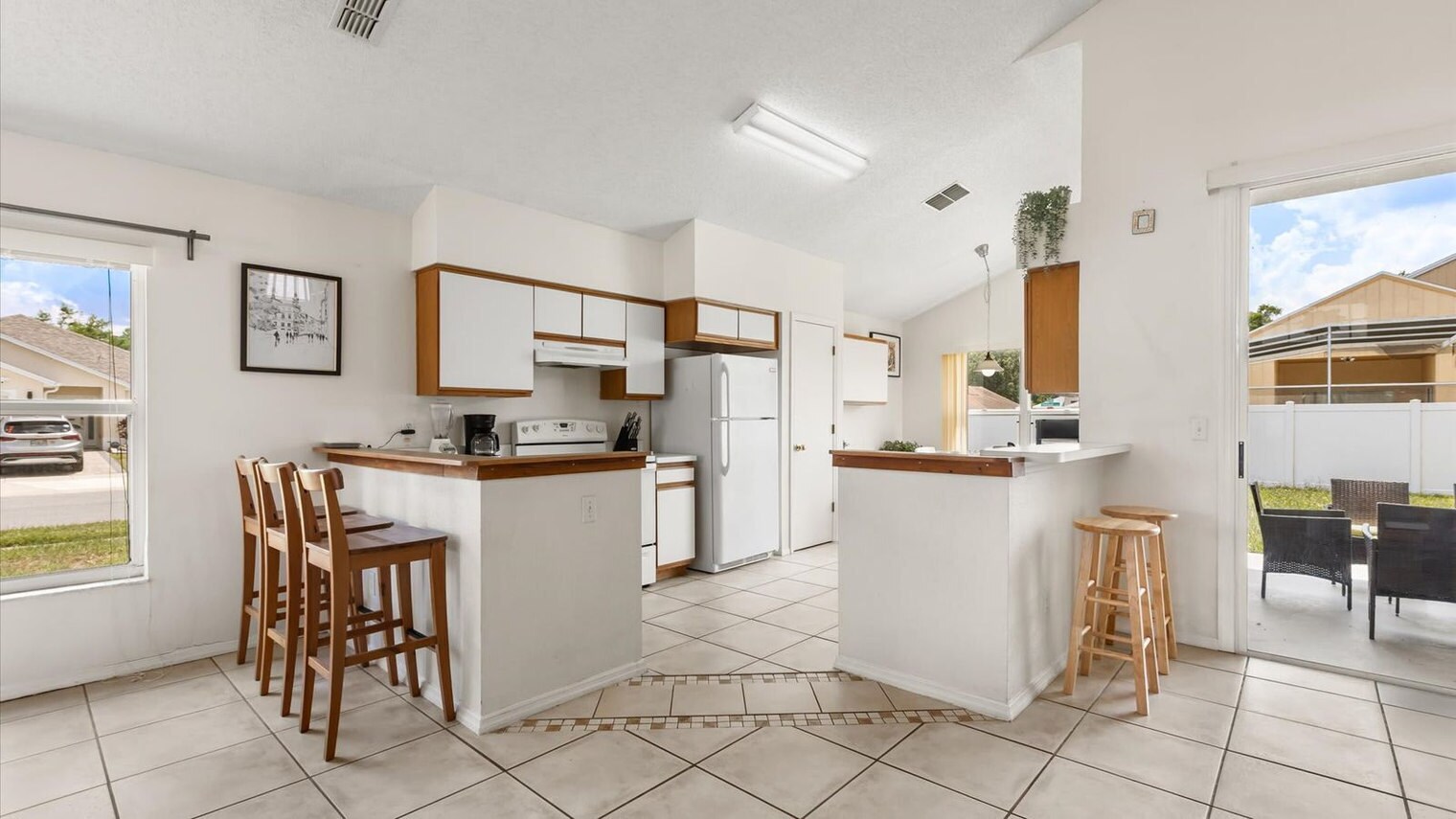 Building Photo - 2600 Avondale Ct