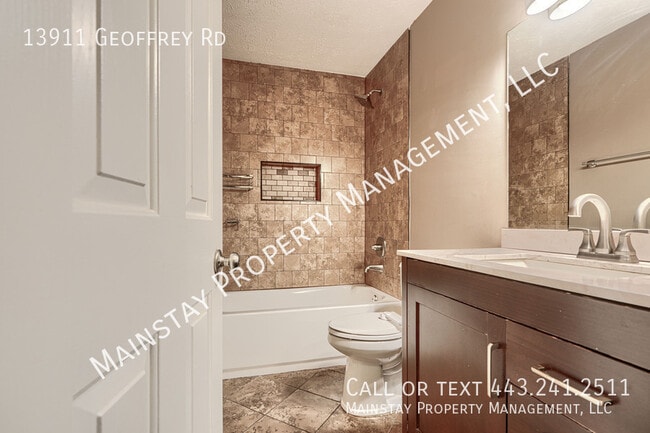 Building Photo - 13911 Geoffrey Rd