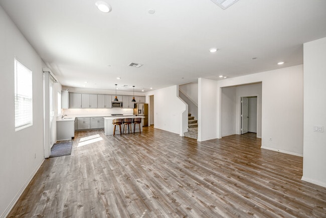 Building Photo - 17106 Zion Dr